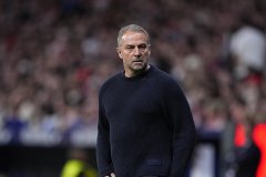 弗里克：选择利瓦科维奇并不代表不信任什琴斯尼，拉菲尼亚是