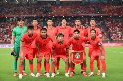 马德兴：国足与世界潮流脱轨像个“小学生”部分国脚不具备实