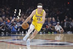 里夫斯：个人数据我根本不在乎 新赛季只想赢很多比赛
