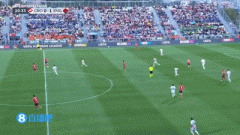 英格兰2-0领先！戈登凌空勾球顺势转身横传 贝林铲射破门达成传